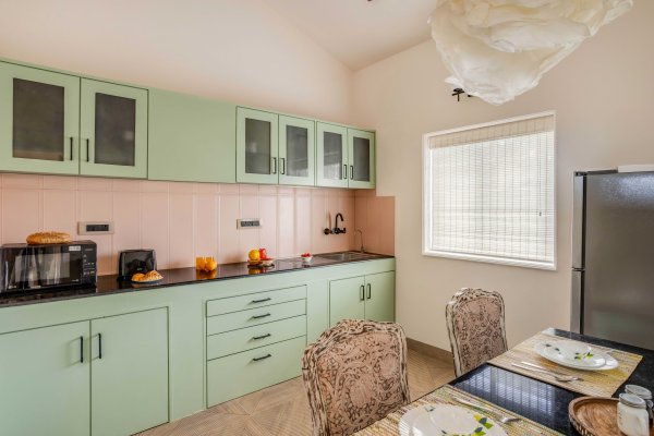 Image Title Goes Here